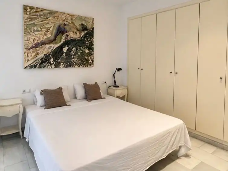 Bedroom of Flat for rent in Valencia  with Air Conditioner, Heating and Terrace