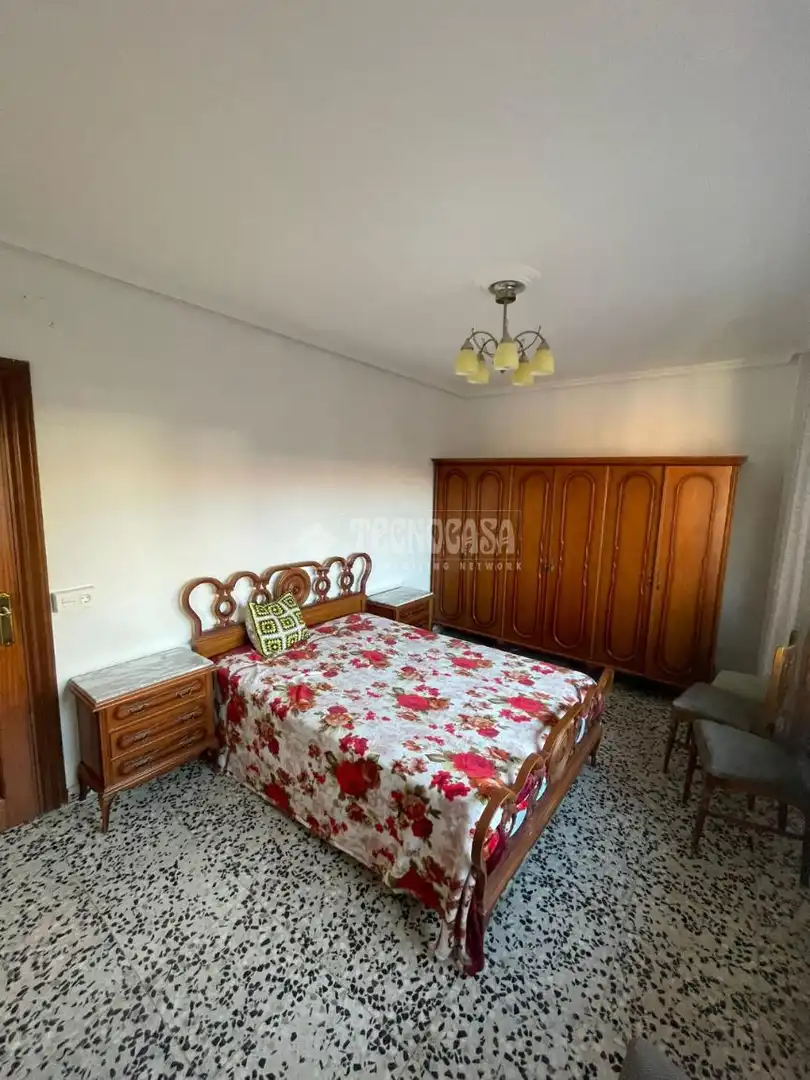 Habitación de Piso de alquiler en Palencia con Balcón