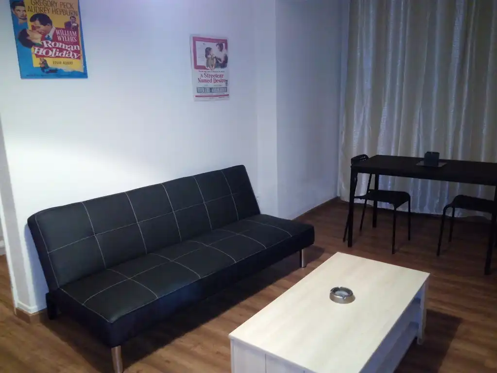Living room of Flat for sale in Santiago de Compostela   with Heating, Storage room and Furnished