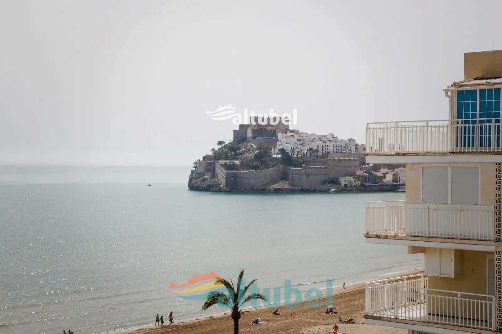 Habitación de Apartamento en venta en Peñíscola / Peníscola con Terraza, Piscina y Amueblado