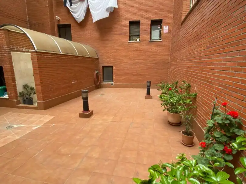 Terraza de Garaje en venta en Madrid