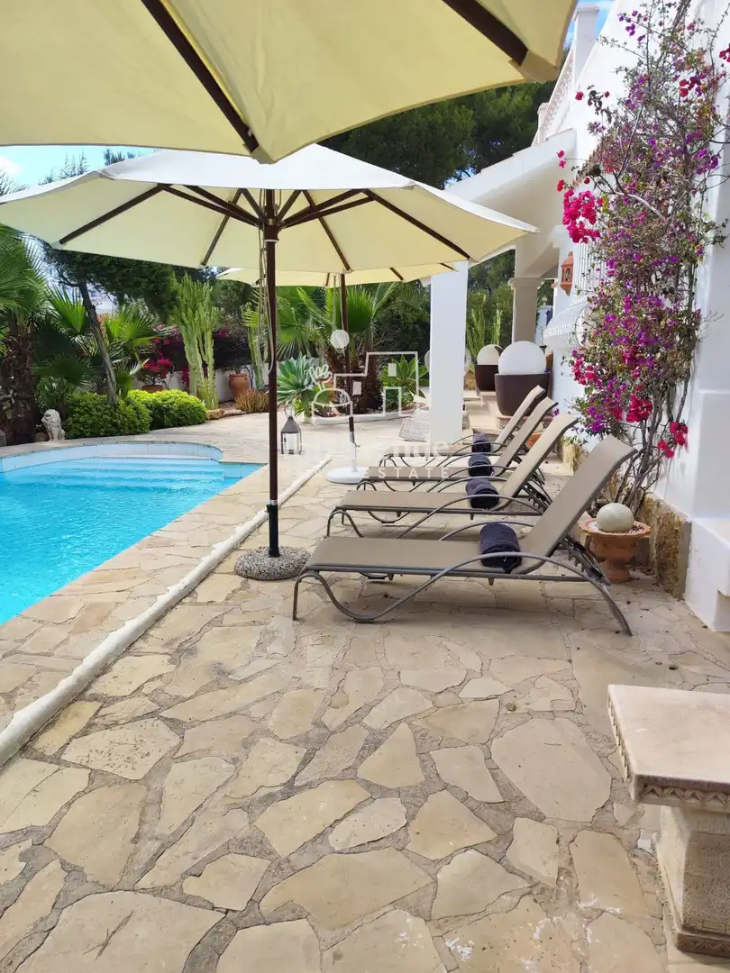 Piscina de Casa o xalet de lloguer en Sant Josep de sa Talaia amb Aire condicionat, Calefacció i Jardí privat