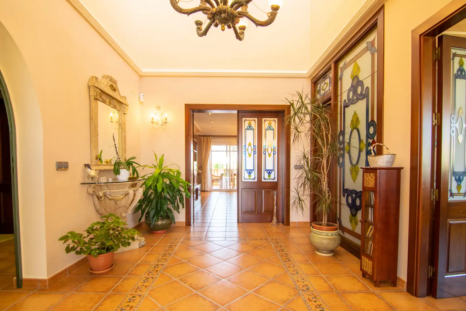 Chalet con piscina en venta en Pueblo - Urbanizaciones, imagen 2