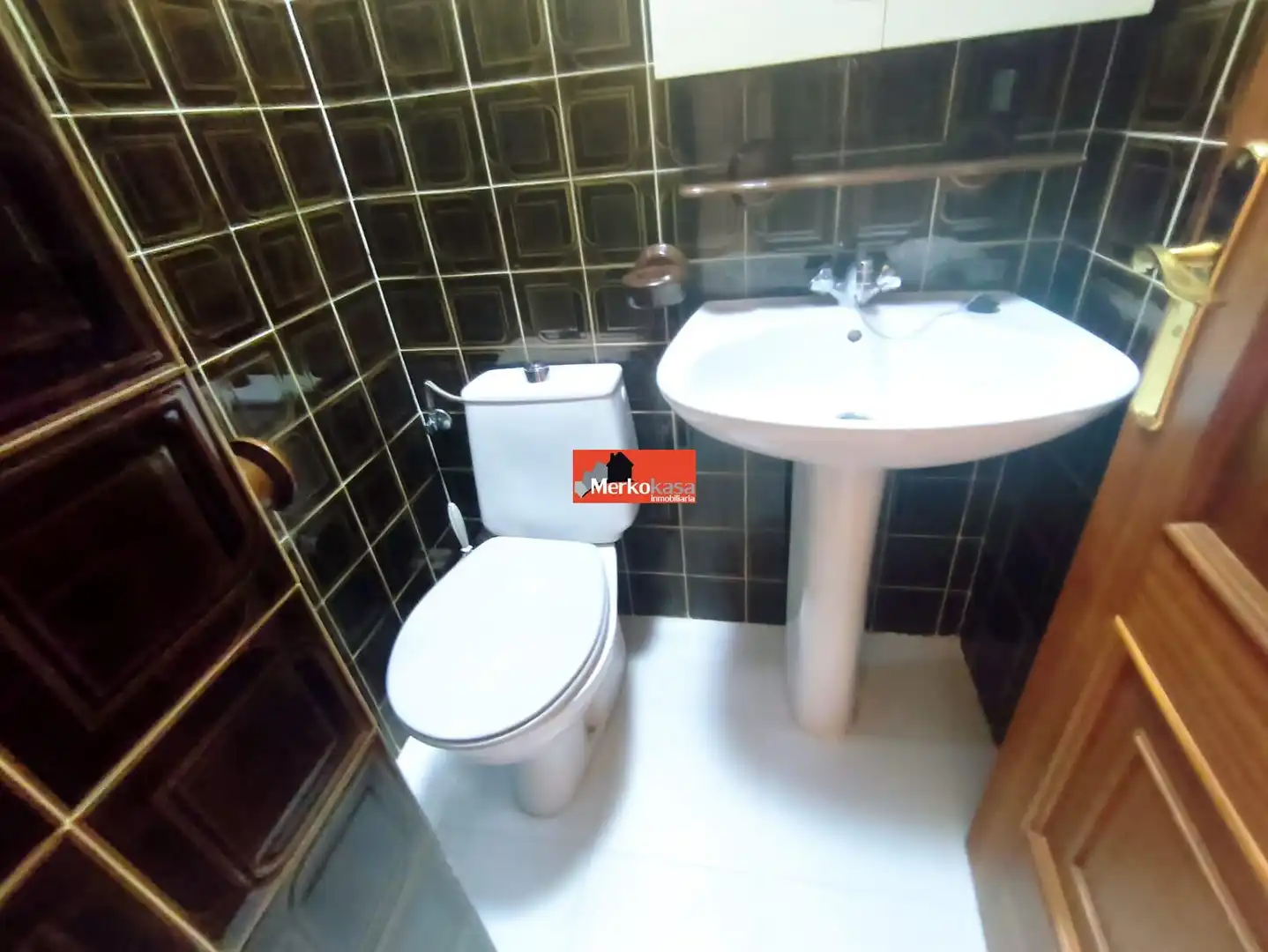 Bathroom of Flat for rent in Lugo  with Heating, Storage room and Furnished