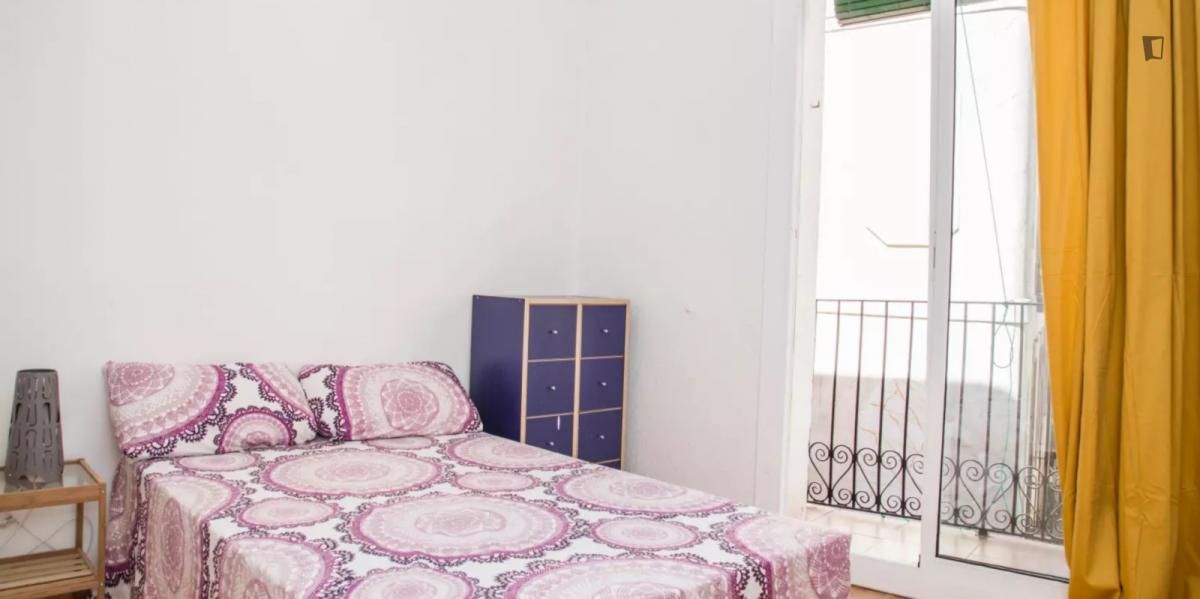Apartment to share in El Raval