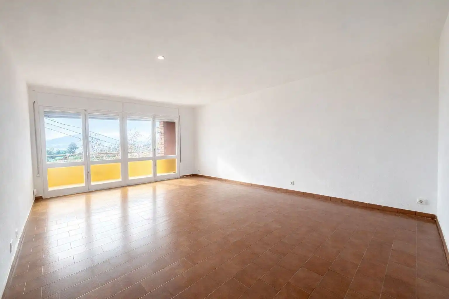 Sala de estar de Piso en venta en Molins de Rei con Trastero y Balcón