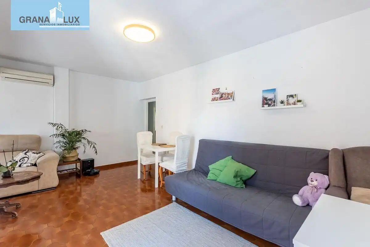 Piso con ascensor en venta en Calle CRUZ DE GRANADA, imagen 4