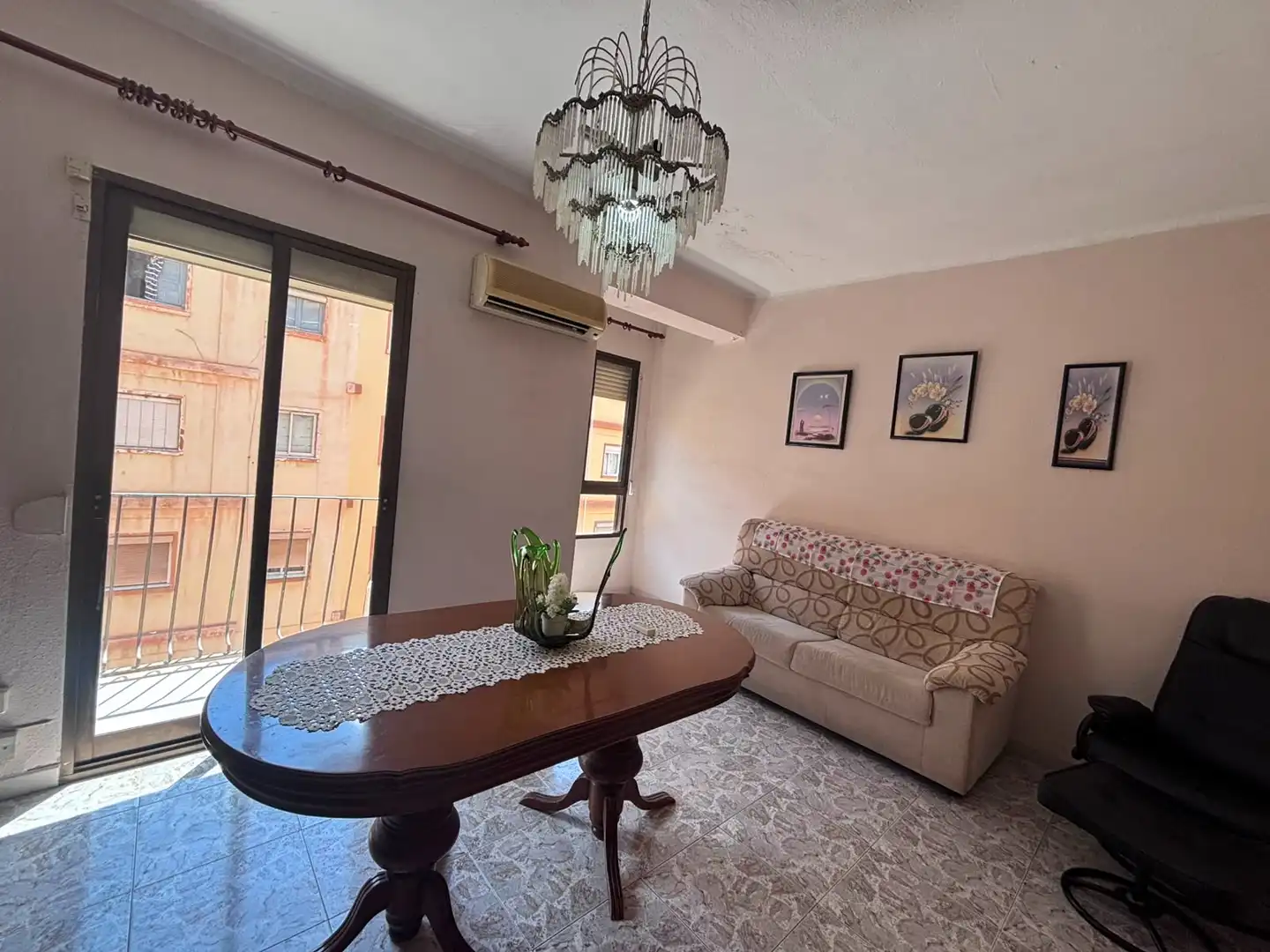 Appartamento con terrazza in vendita a Carrer d'Anna, imagen 2