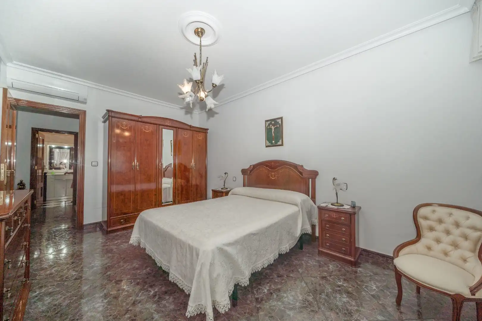 Dormitori de Casa adosada en venda en San Pedro del Pinatar amb Aire condicionat, Jardí privat i Terrassa