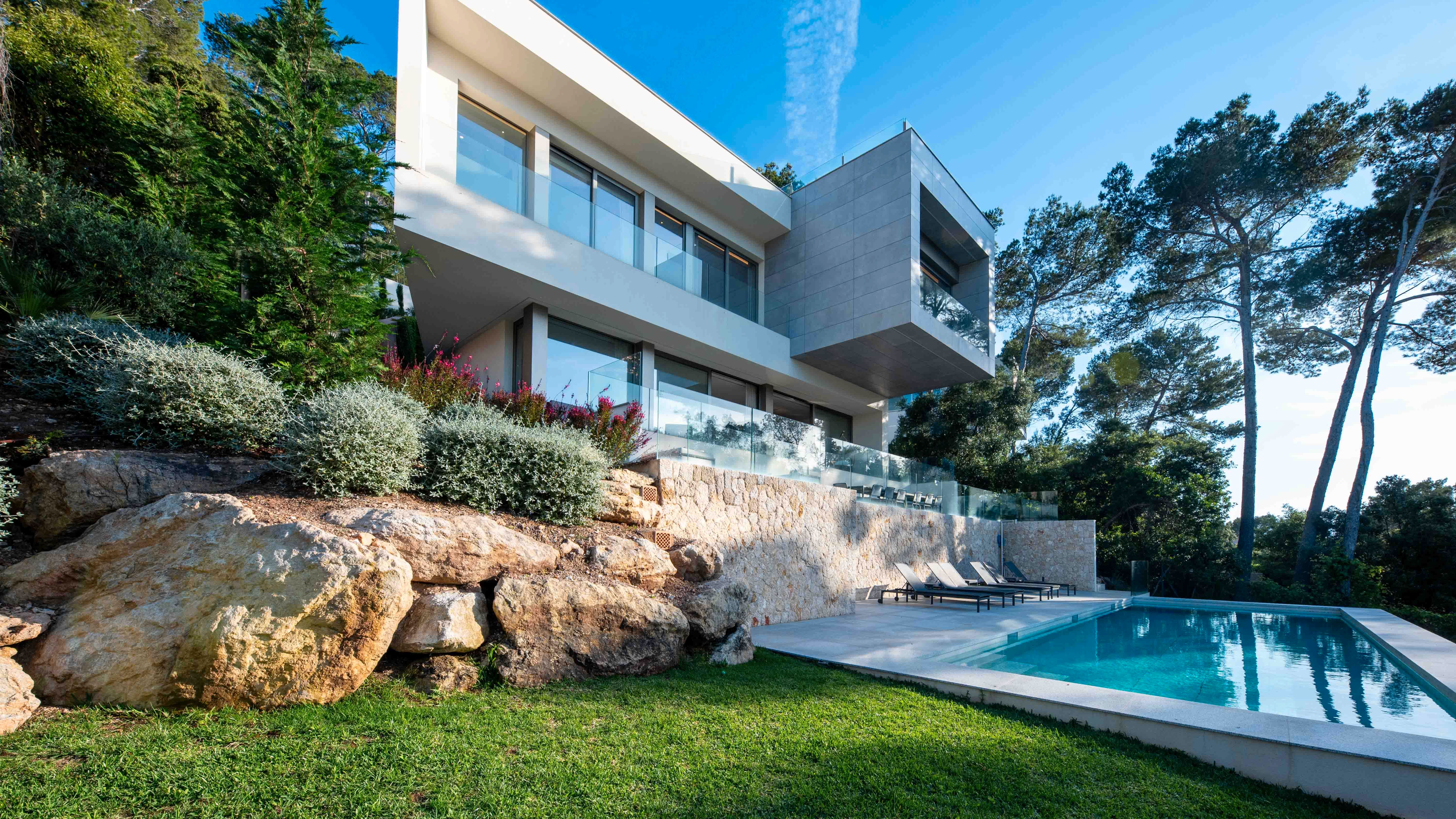 Vista exterior de Casa o xalet en venda en Pollença amb Aire condicionat, Piscina i Moblat