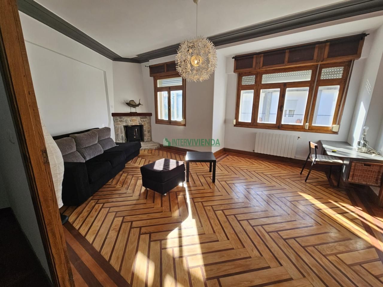 Living room of Flat for sale in Vigo   with Heating, Parquet flooring and Storage room