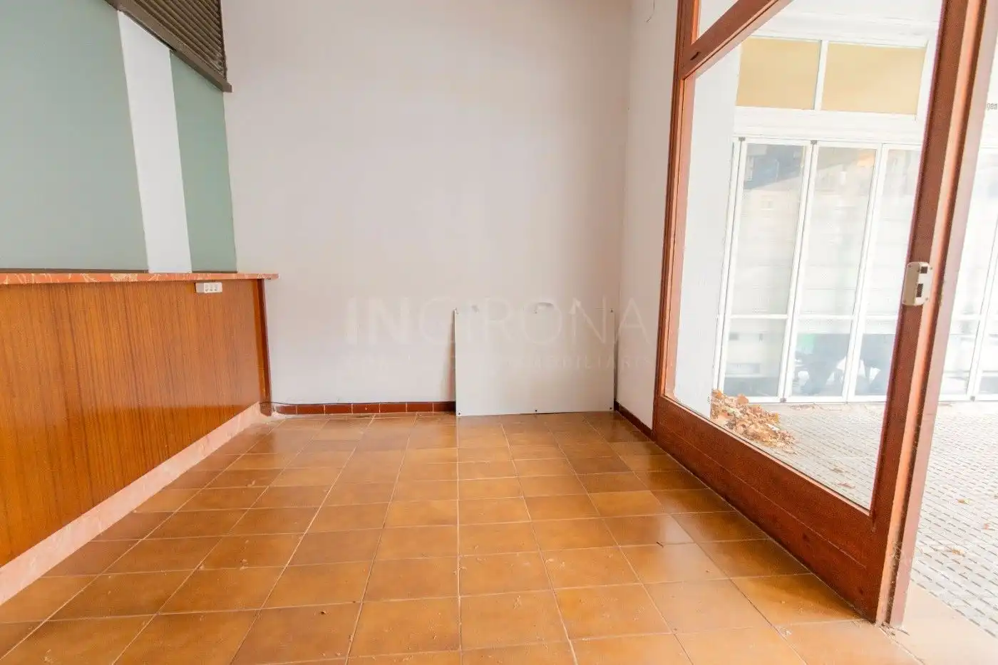 Local en venta en Empuriabrava con Aire acondicionado, Calefacción y Terraza