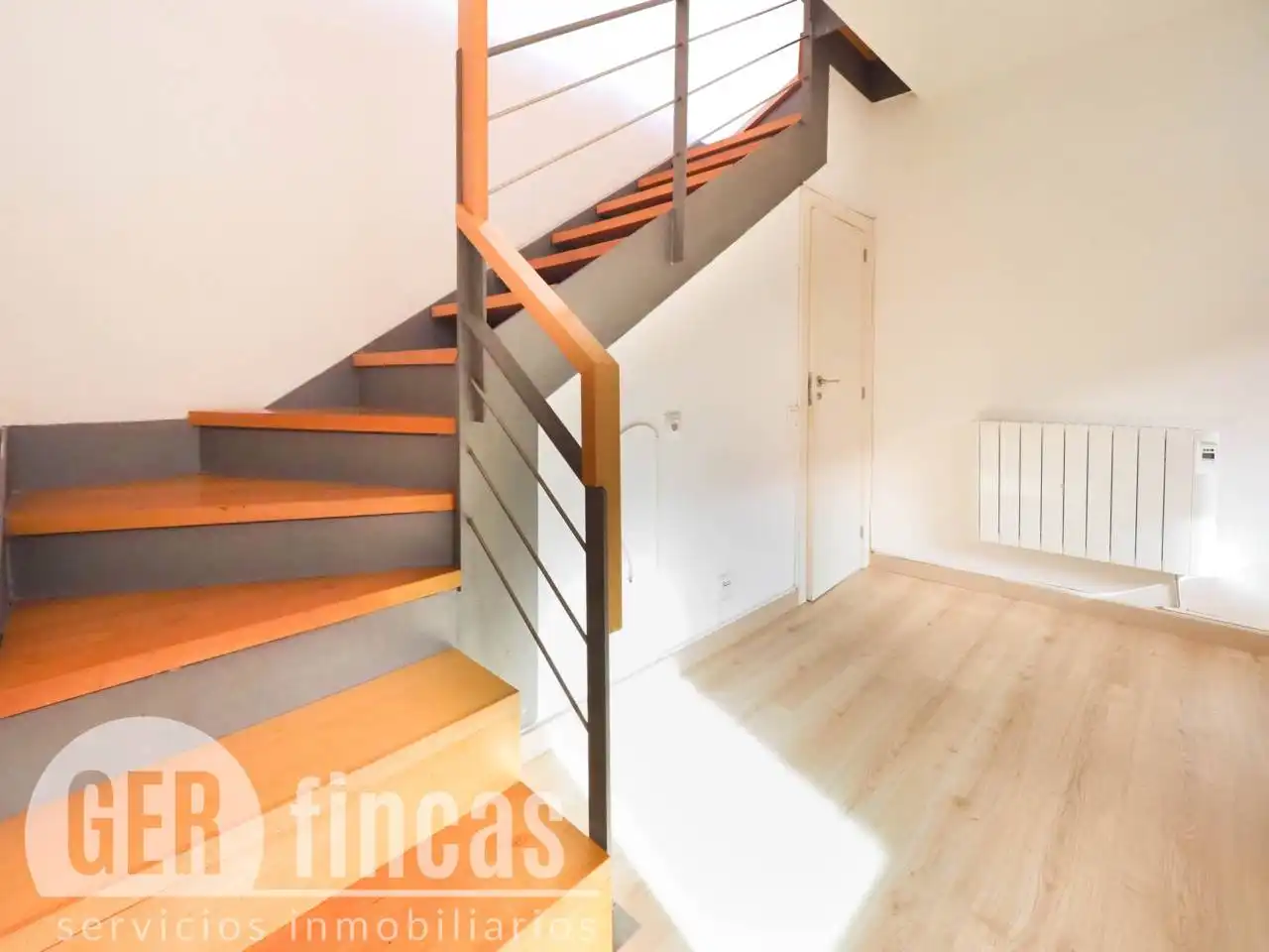 Maisonette zum Verkauf in Terrassa mit Klimaanlage, Heizung und Parkett