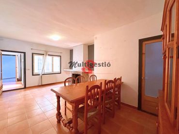 Baixos en venda a Poble