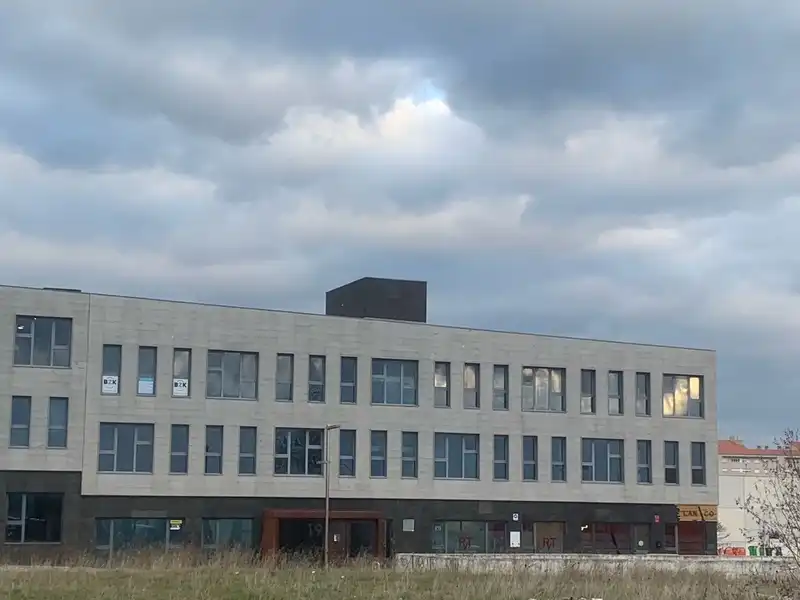 Büro zum Verkauf in BERRIOZAR