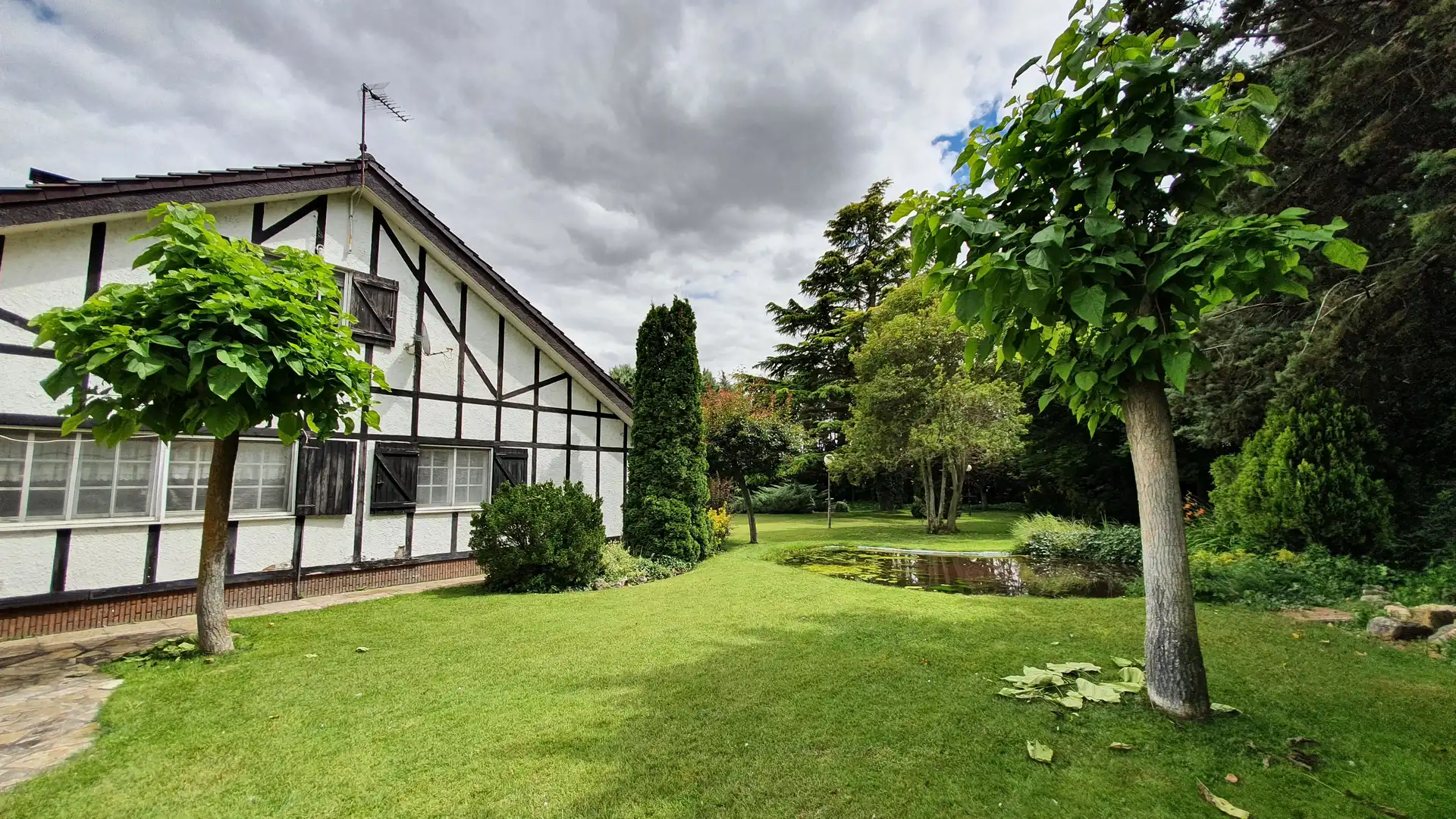Jardí de Casa o xalet en venda en Palencia amb Calefacció, Terrassa i Traster