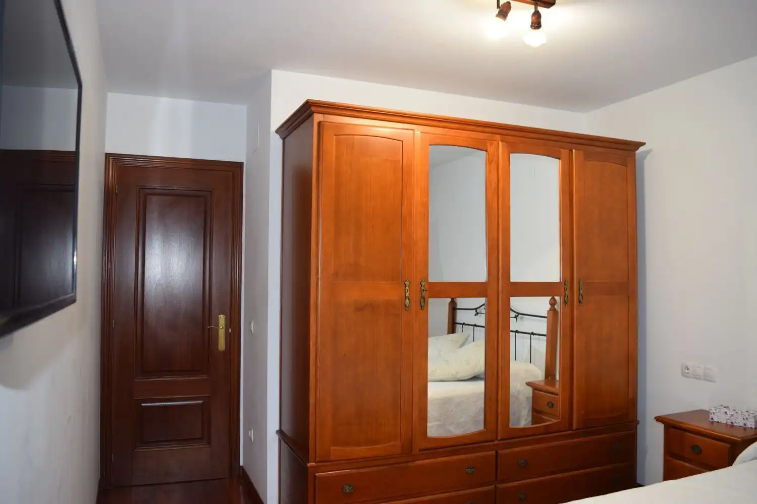 Bedroom of Flat for sale in El Franco 