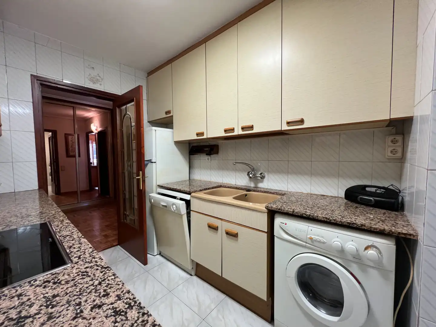 Kitchen of Flat for sale in Jaca  with Heating, Storage room and Furnished