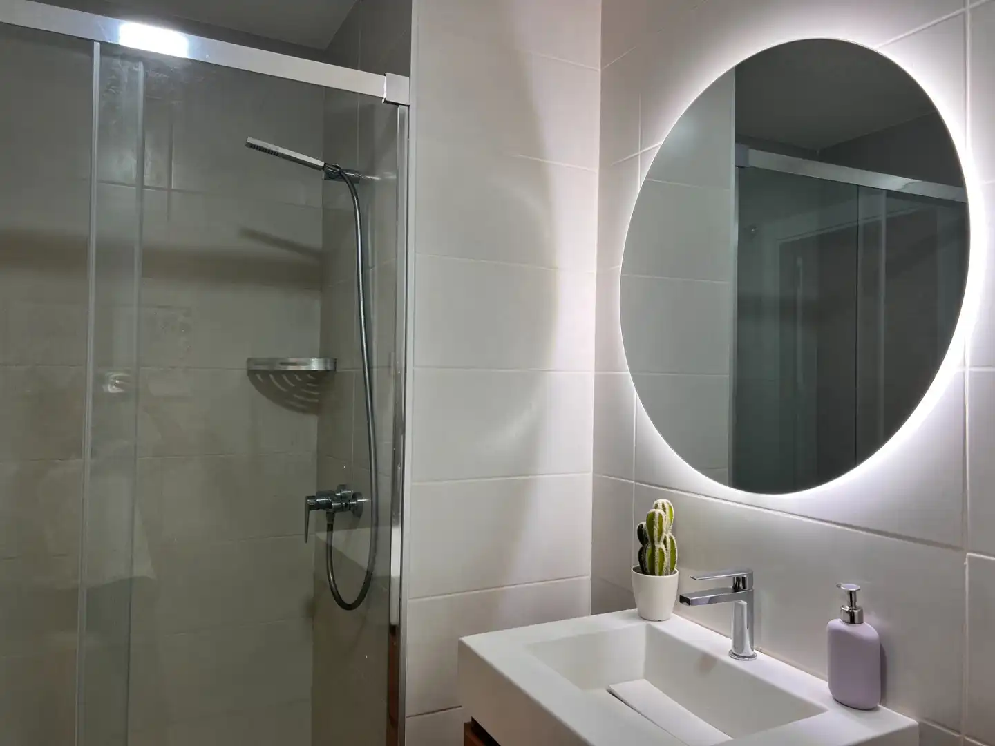 Bathroom of Ground floor for sale in Arenys de Mar  with Air Conditioner, Heating and Parquet flooring