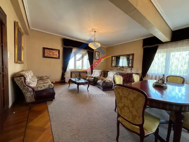 Sala d'estar de Casa o xalet en venda en Piélagos amb Calefacció, Jardí privat i Parquet