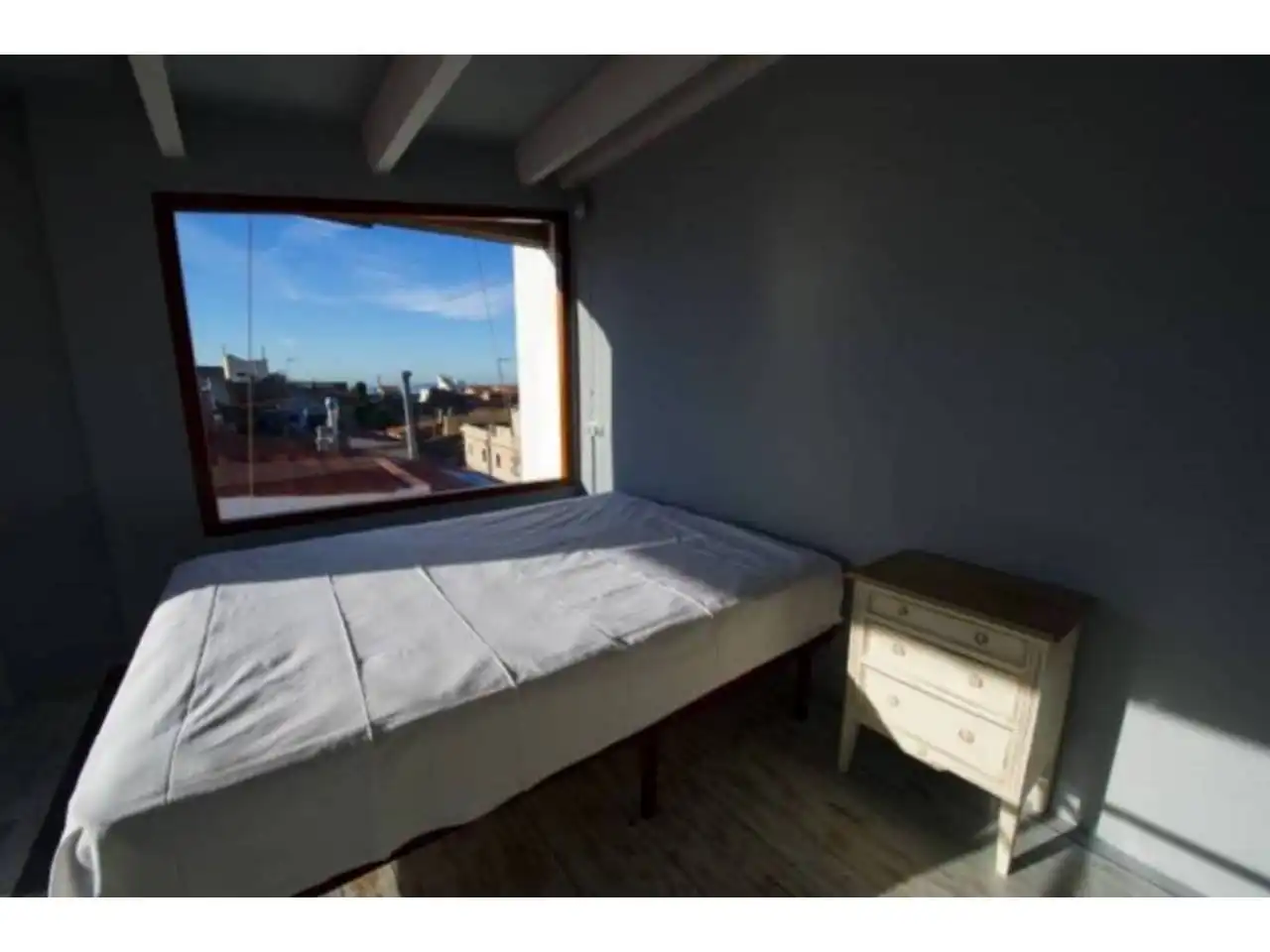 Schlafzimmer von Dachboden zur Miete in San Rafael del Río mit Klimaanlage, Heizung und Parkett