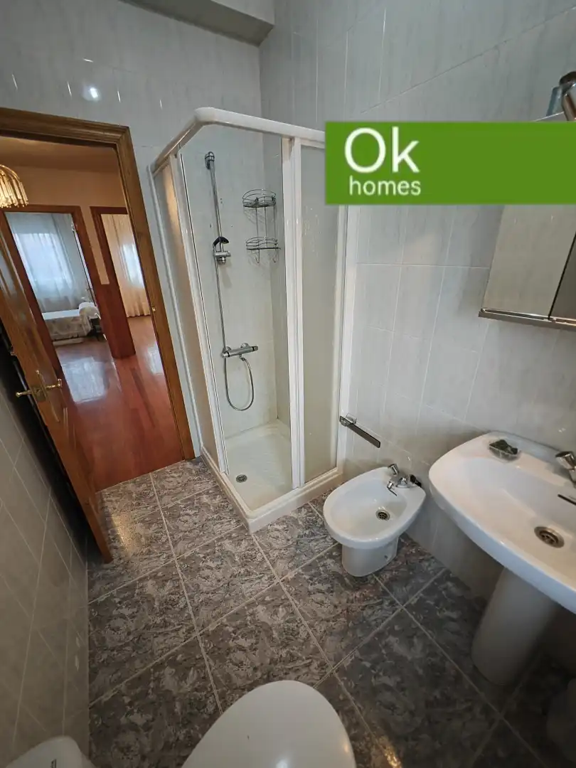 Bathroom of Detached homes for sale in Curtis  with Heating, Private garden and Parquet flooring