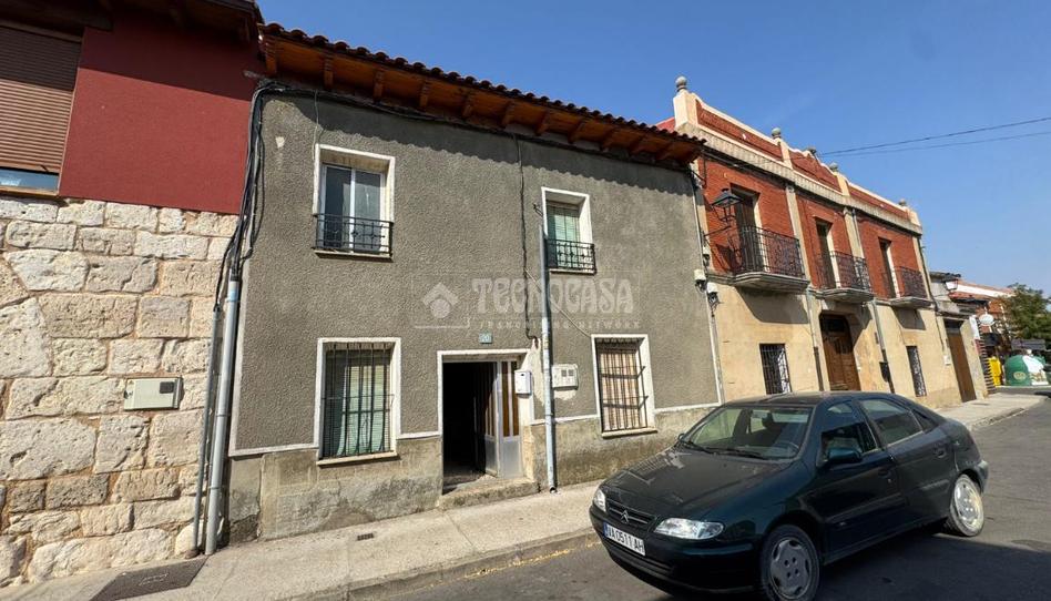 Foto 1 de Casa adosada en venta en Cigales, Valladolid