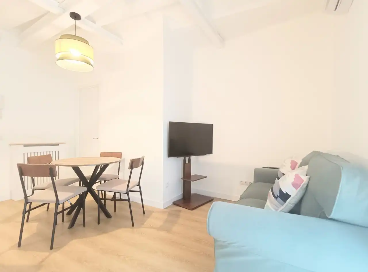 Wohnzimmer von Wohnung zur Miete in Madrid mit Klimaanlage, Heizung und Möbliert