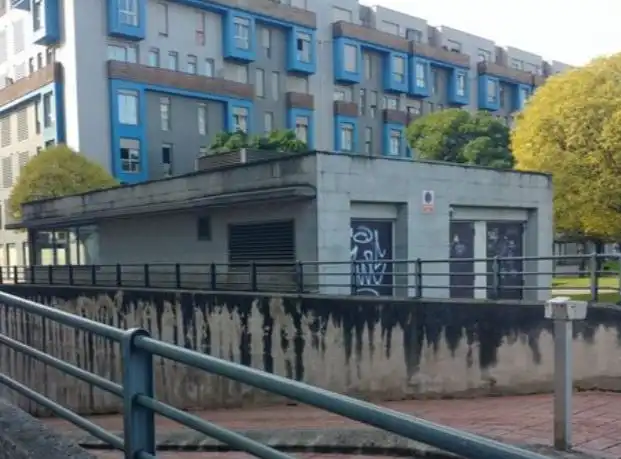 Einzelparkplatz mit Aufzug zur Miete in Calle Francisco Tomás y Valiente 19C, imagen 2