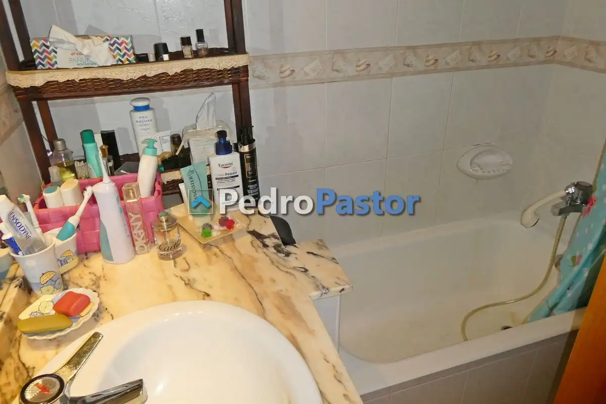 Bathroom of Apartments for sale in Dénia  with Air Conditioner, Heating and Private garden