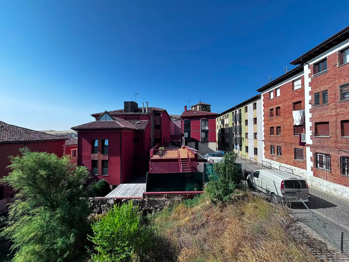 Vista exterior de Apartament de lloguer en Burgos amb Calefacció i Moblat