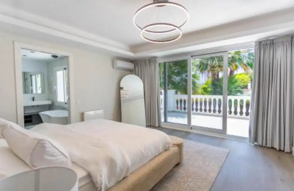 Bedroom of Houses for rent in Marbella  with Air Conditioner, Private garden and Terrace