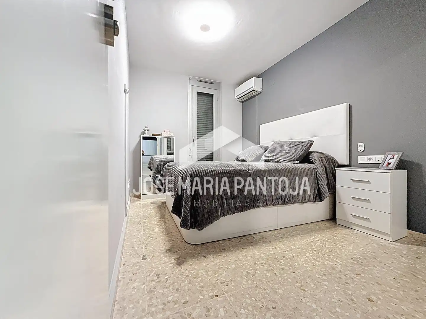 Habitación de Piso en venta en Jerez de la Frontera con Aire acondicionado, Jardín privado y Trastero