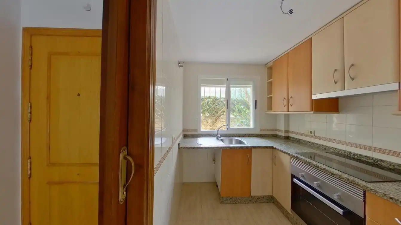 Home with garden for sale in Calahonda, imagen 8