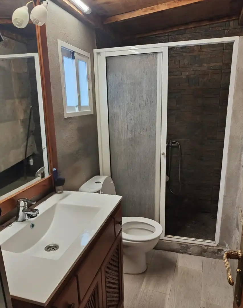 Badezimmer von Country house zur Miete in Vallehermoso mit Klimaanlage, Möbliert und Waschmaschine