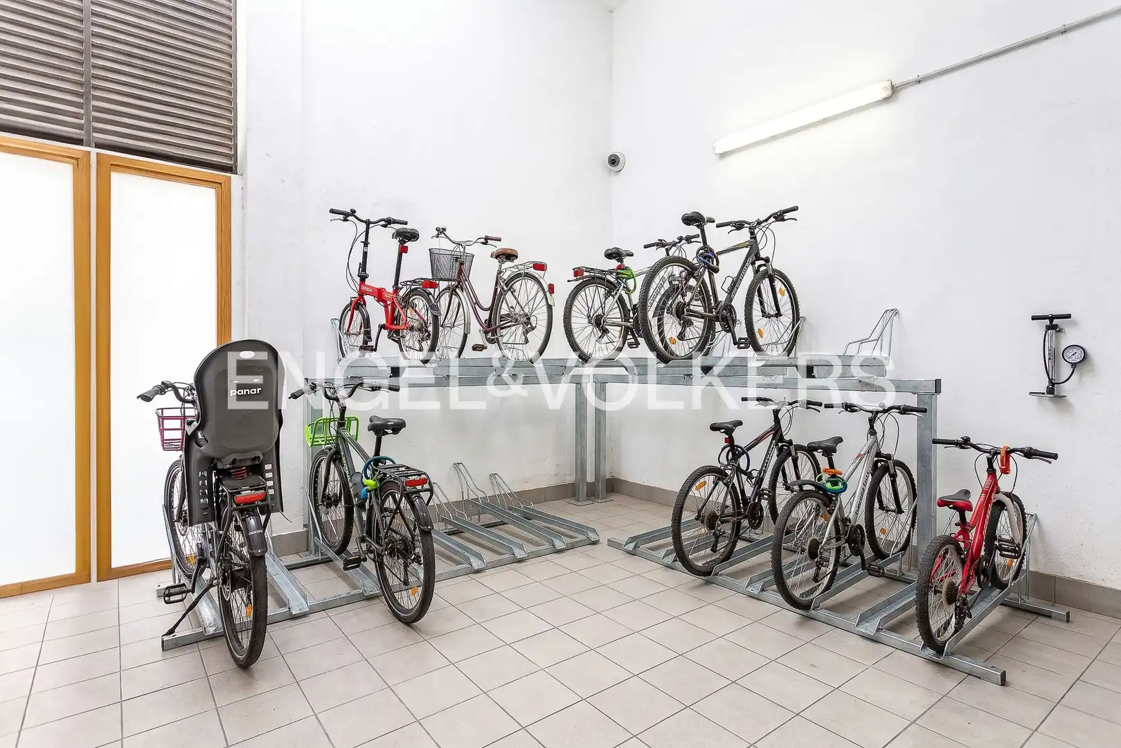 Parking de Piso en venta en Barcelona con Calefacción