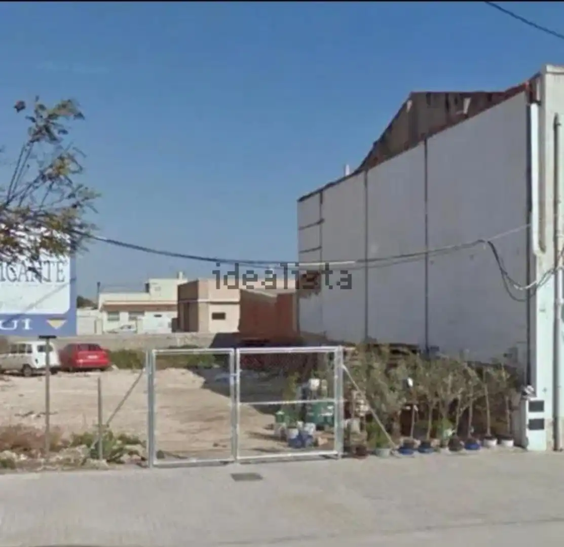 Terreny residencial en venda a Avenida de Alicante