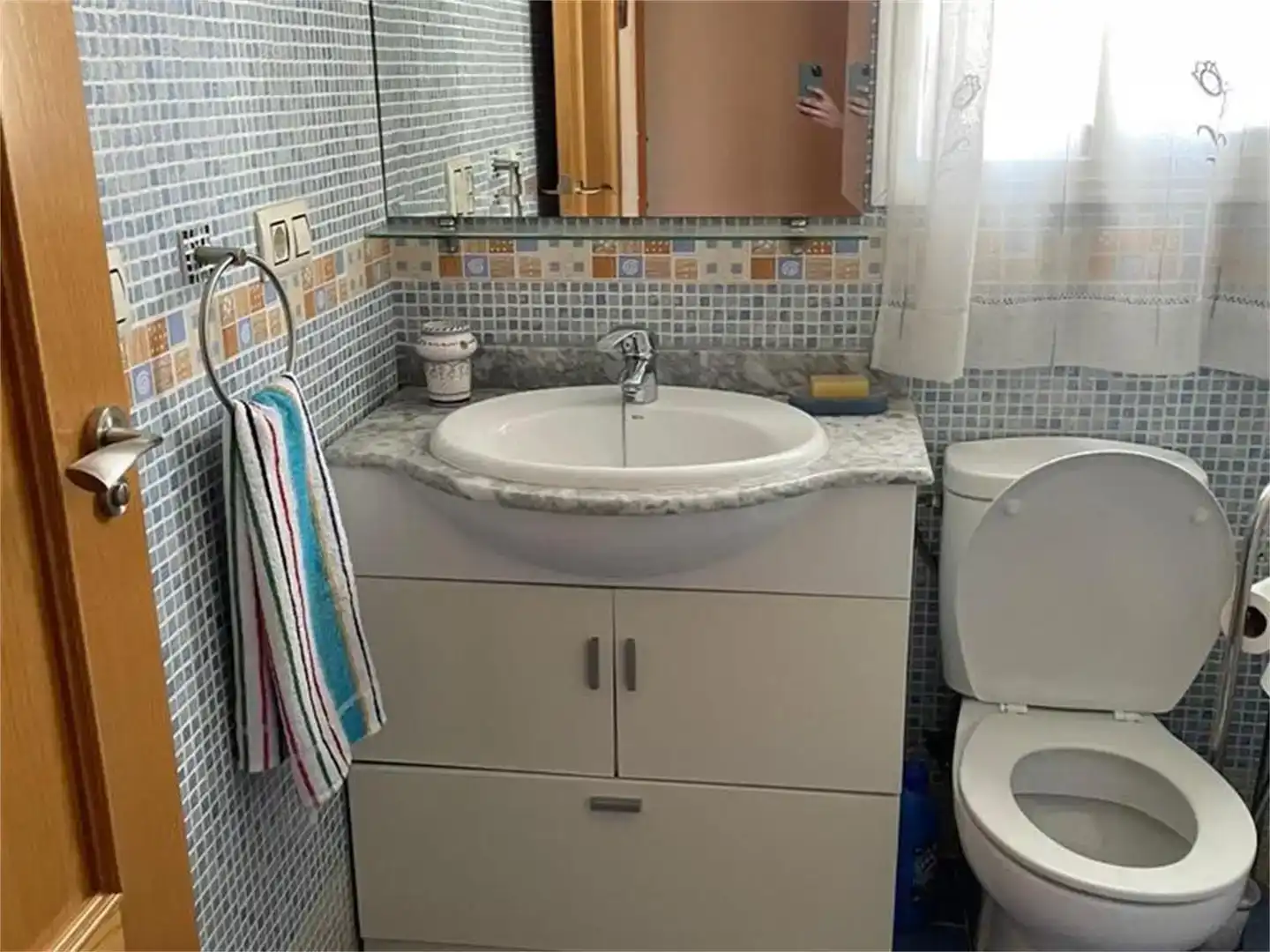 Bathroom of Attic for sale in Berja  with Air Conditioner