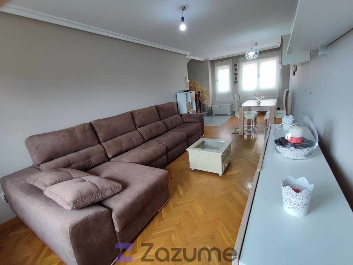Single-family semi-detached to rent in C. Buenavista, La Bañeza