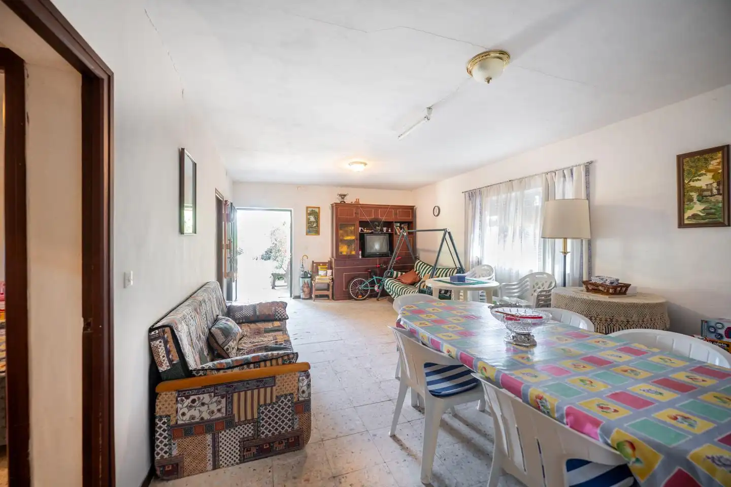 Living room of Country homes for sale in Gemuño  with Private garden, Terrace and Swimming Pool