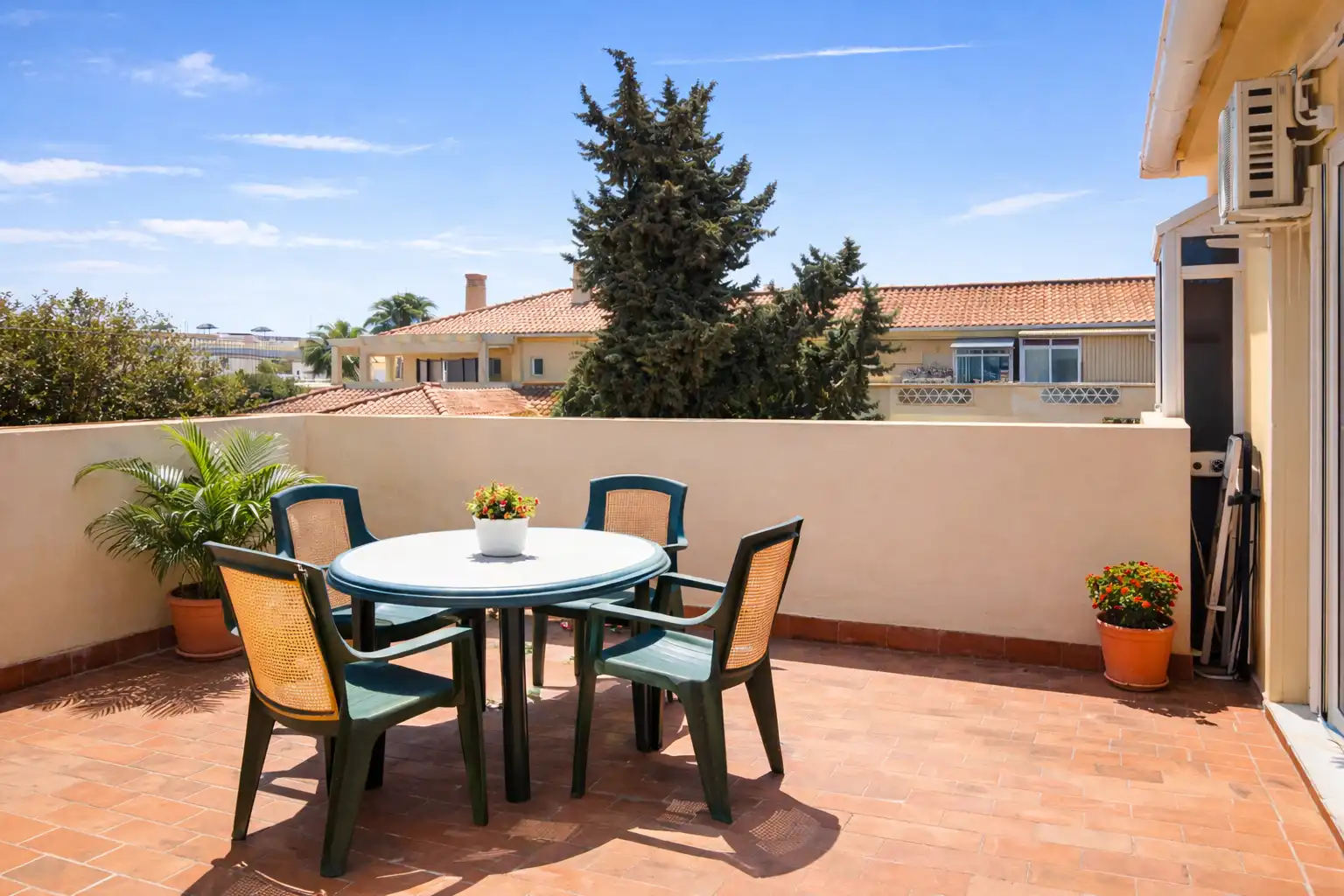 Terrasse von Dachboden zum Verkauf in Málaga mit Klimaanlage, Privatgarten und Terrasse