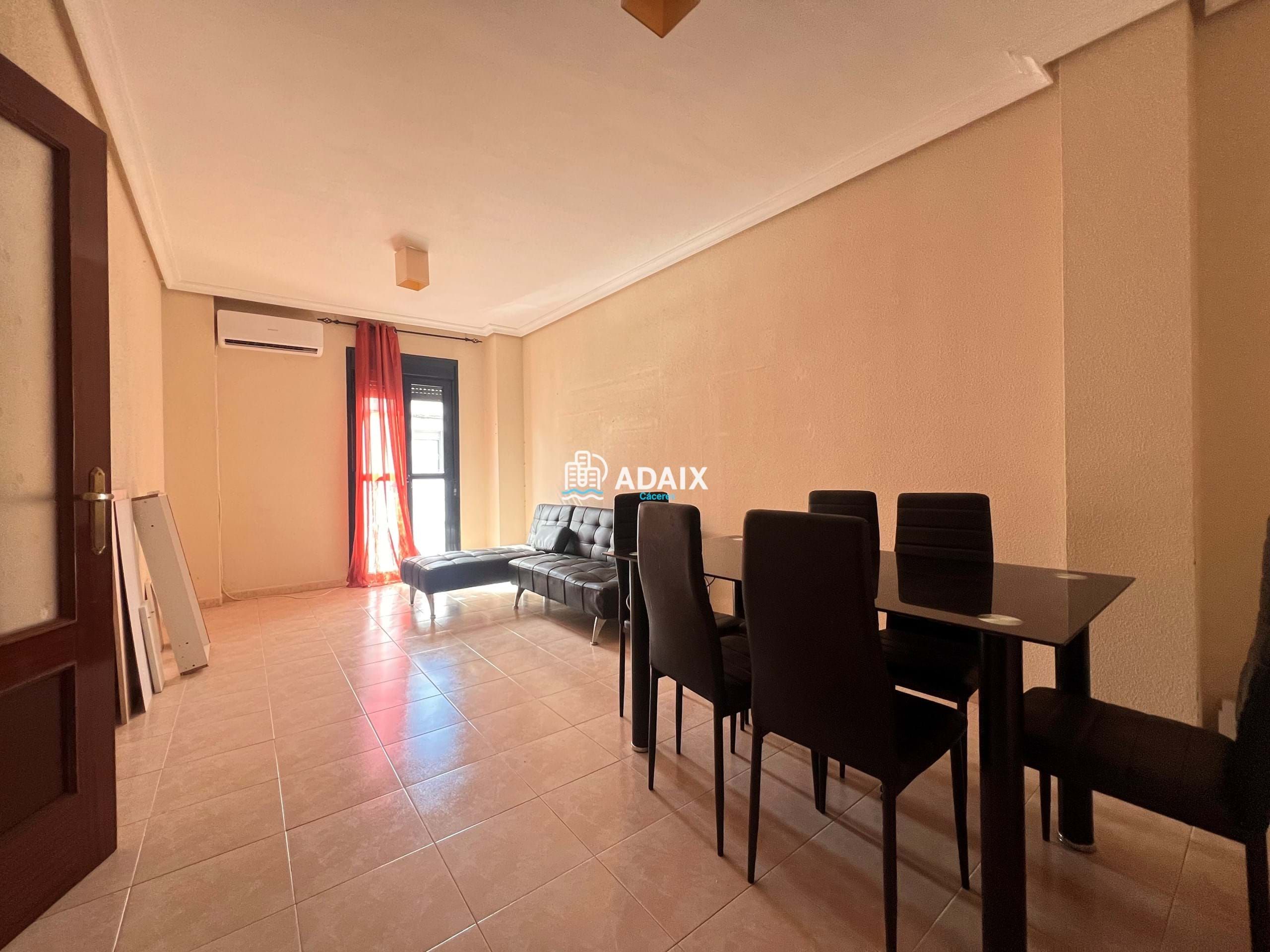 Exterior view of Flat to rent in Cáceres Capital  with Air Conditioner, Heating and Furnished