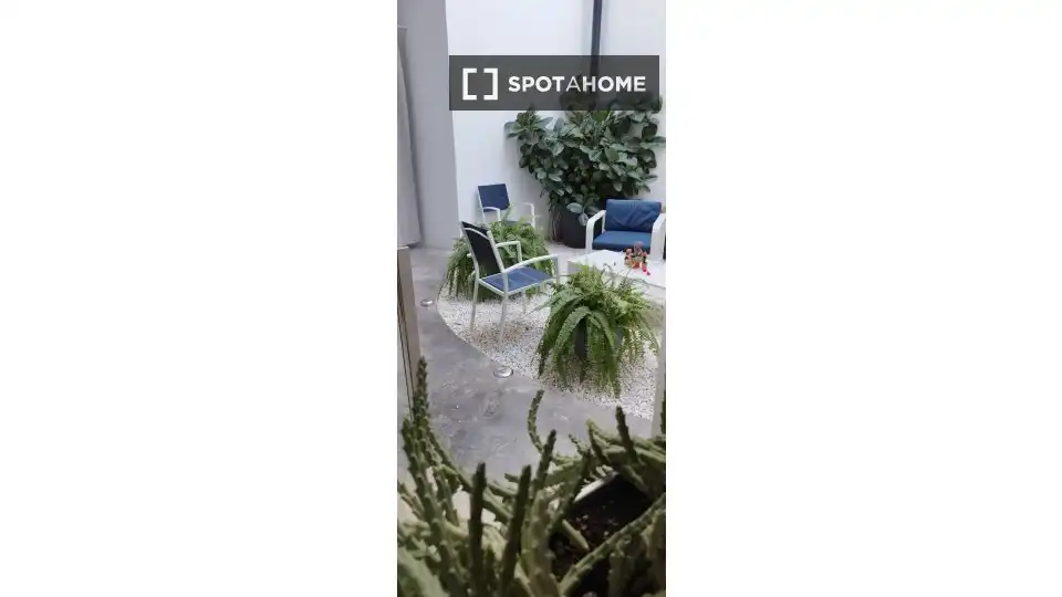 Terrasse von Wohnung zur untervermieten in Córdoba mit Klimaanlage, Terrasse und Möbliert
