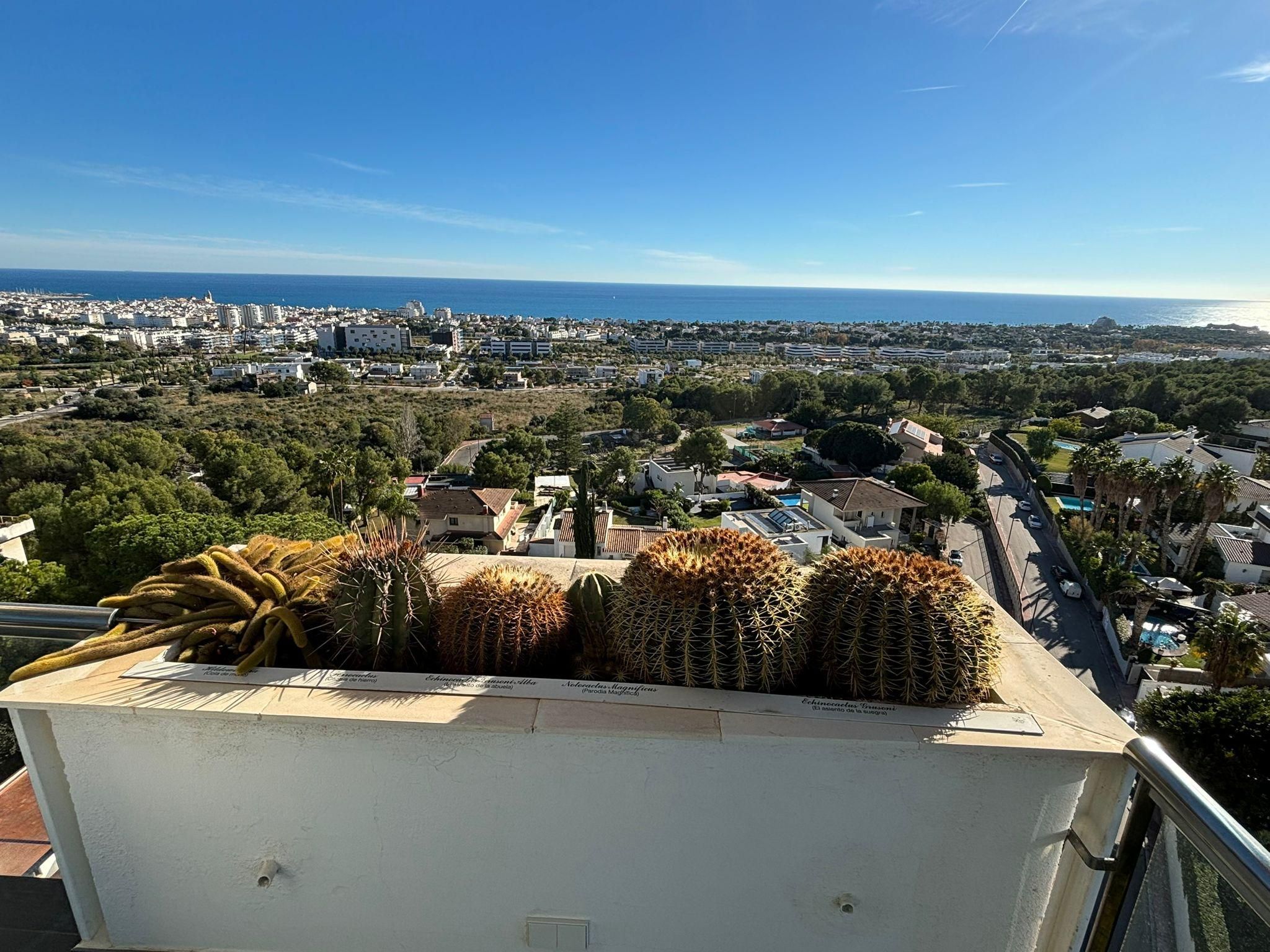 Exterior view of Flat for sale in Sitges  with Air Conditioner, Heating and Private garden