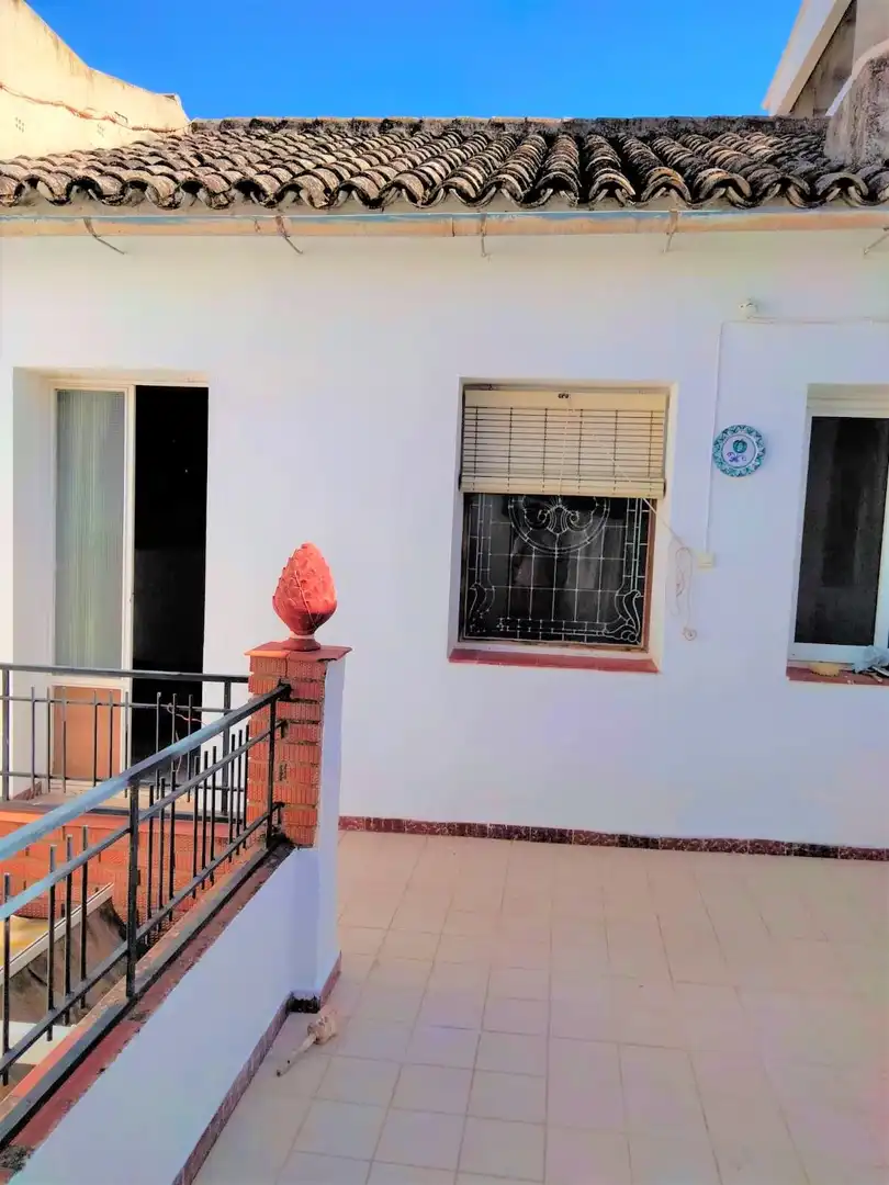 Houses for sale in Cuevas Bajas
