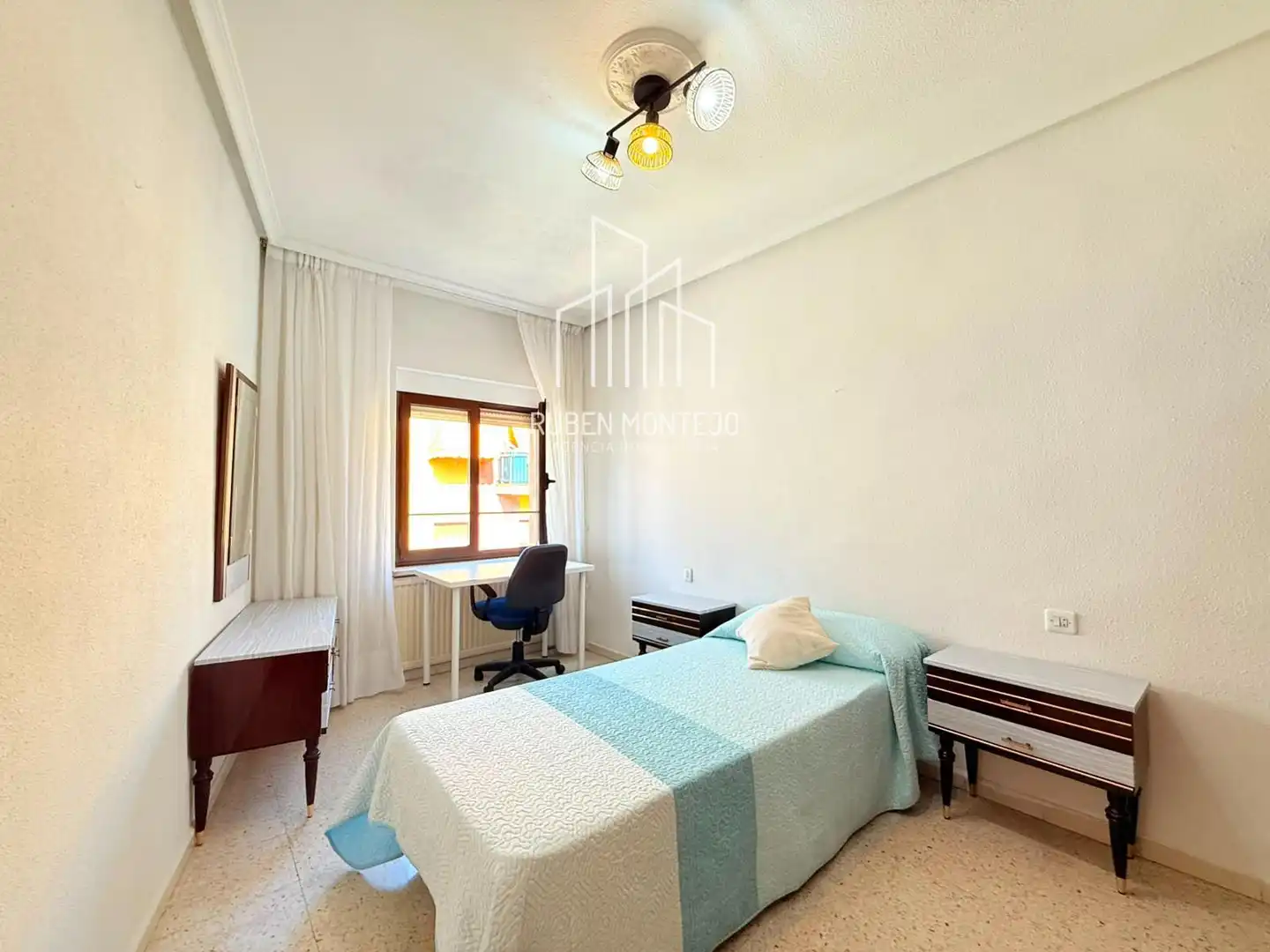 Habitación de Piso de alquiler en Salamanca con Calefacción, Terraza y Amueblado