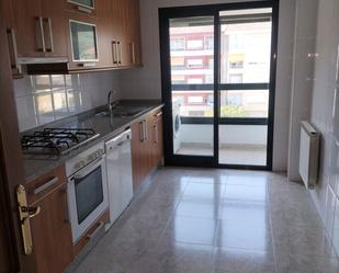 Kitchen of Duplex to rent in Ourense Capital 