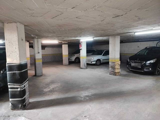 Garaje en Venta en Carrer de Vilamirosa en Manlleu