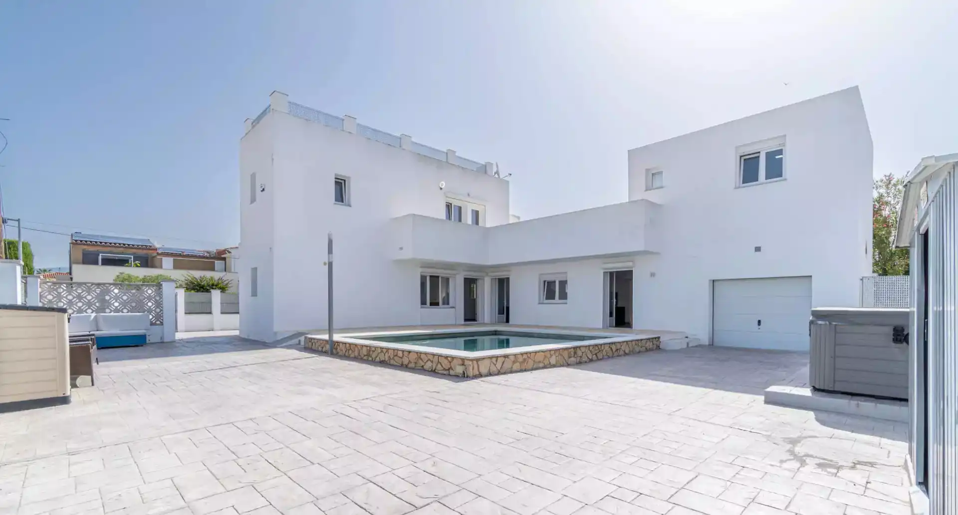 Casa con piscina in vendita a REQUESENS, imagen 2