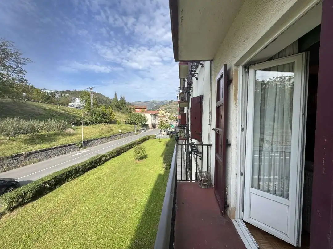 Vista exterior de Piso en venta en Bergara con Calefacción, Trastero y Amueblado